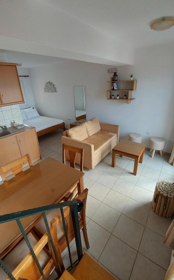 C-View Apartments Megalochori  Esterno foto
